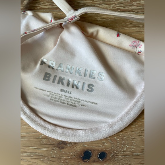 Frankie’s bikini set - Picture 4 of 8